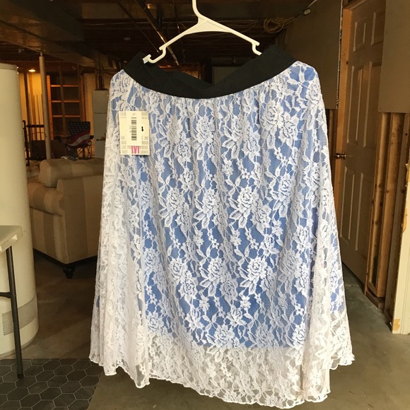 Lularue Skirt - Picture 1 of 3